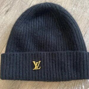 Louis Vuitton Black Cashmere Beanie with Gold Logo